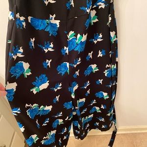 Tahari size 12 floral wide leg jumpsuit